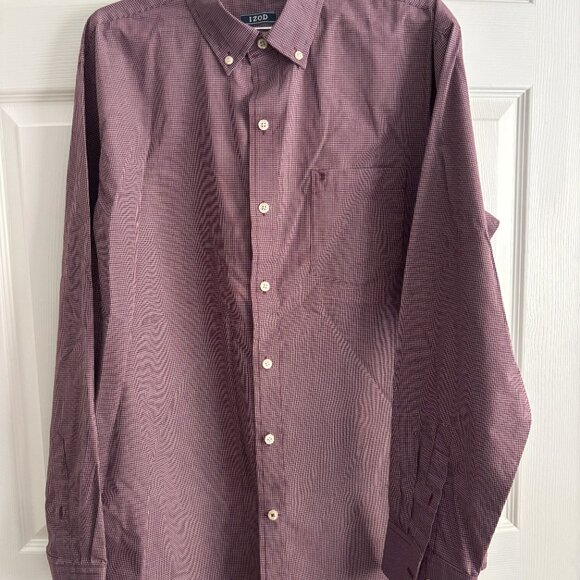 New, Men's Izod Button Down Size Large.  Discount Shipping - Picture 2 of 3